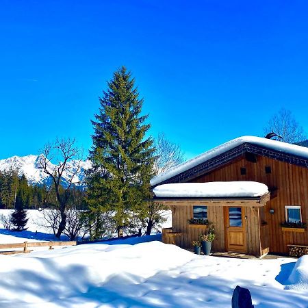 Die Lärchen-Lodge Maishofen Exterior foto