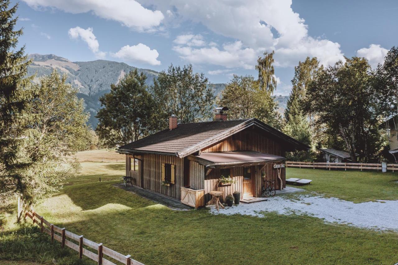 Die Lärchen-Lodge Maishofen Exterior foto